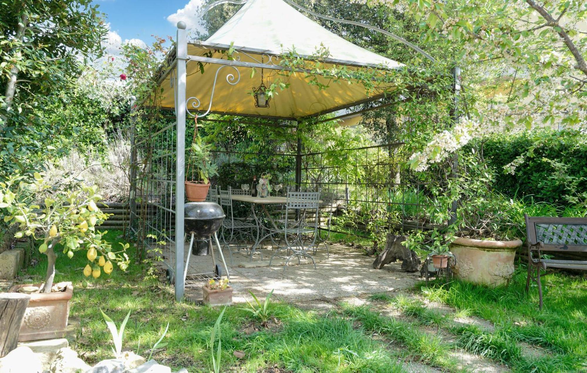 Stunning Home In Chianciano Terme With Wifi Εξωτερικό φωτογραφία